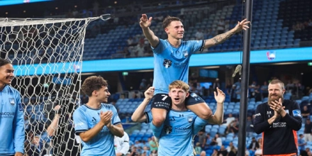 Ανεβαίνει στην κορυφή το Σίδνεϊ.jpg