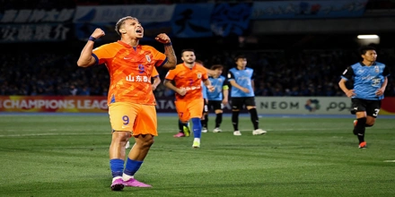 «Χάνεται» εκτός έδρας.jpeg