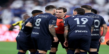 Με το «πρέπει» της Χιλάλ.jpg