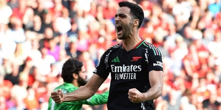 Merito v Liverpool.jpg