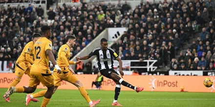 newcastle-arsenal-alexander-isak-2048x1268.jpg