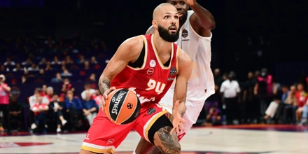 olympiacos_monaco.jpg