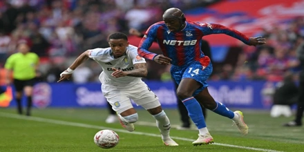 Palace-v-Villa-1.jpeg