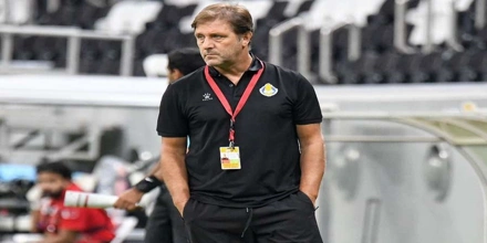 Παραμένει στην κορυφή.jpeg